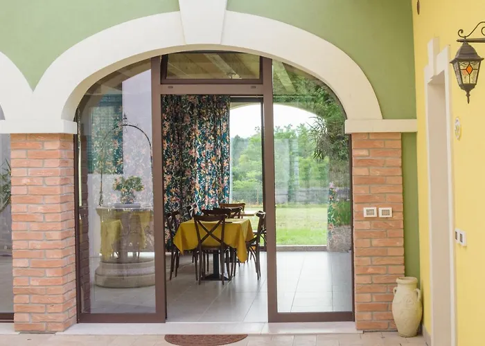 Paradiso Degli Ulivi B&B